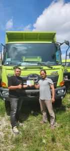 "Dealing dengan Satria Hino sangat profesional. Responnya cepat meski saya tanya di luar jam kerja. Sangat membantu dalam pemilihan unit Heavy Duty untuk operasional tambang kami."