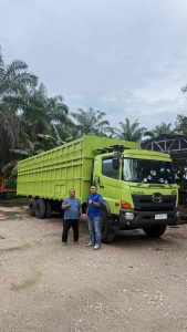 "Puas banget konsultasi di sini. Mas Satria paham betul spesifikasi sasis bus Hino yang cocok dengan karoseri pilihan saya. Informatif banget soal promo dan diskon. Recommended seller!"